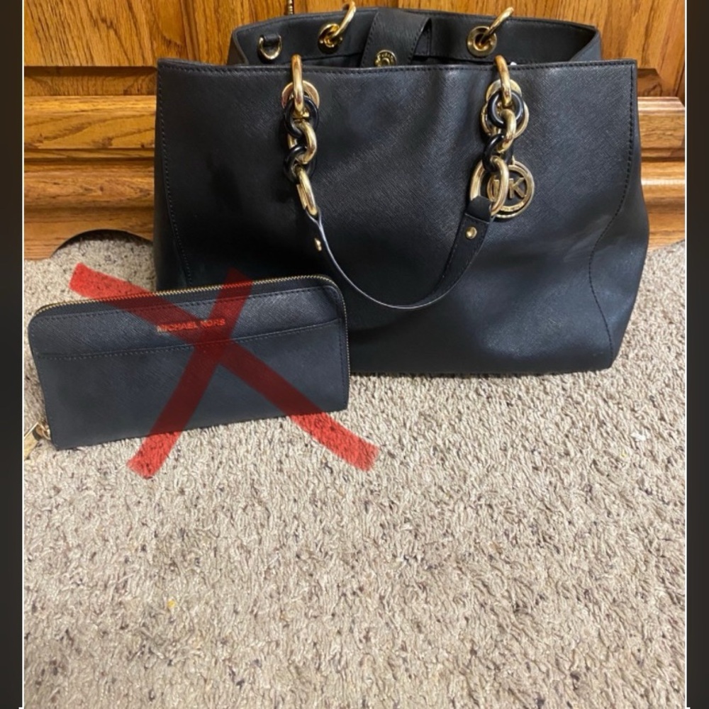 Black Michael Kors bag